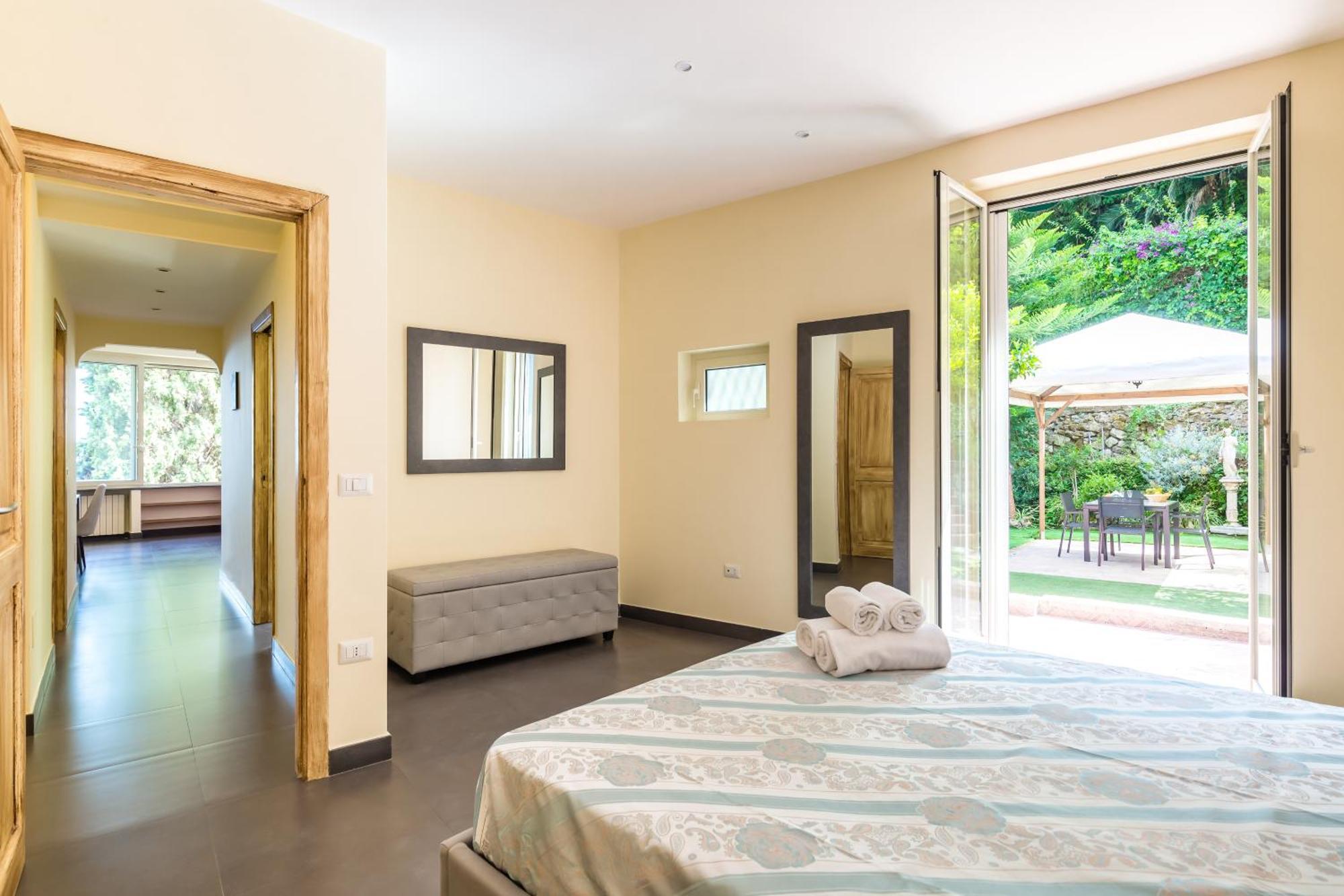 Villa Dolcevita With Parking By Napoliapartments Luaran gambar